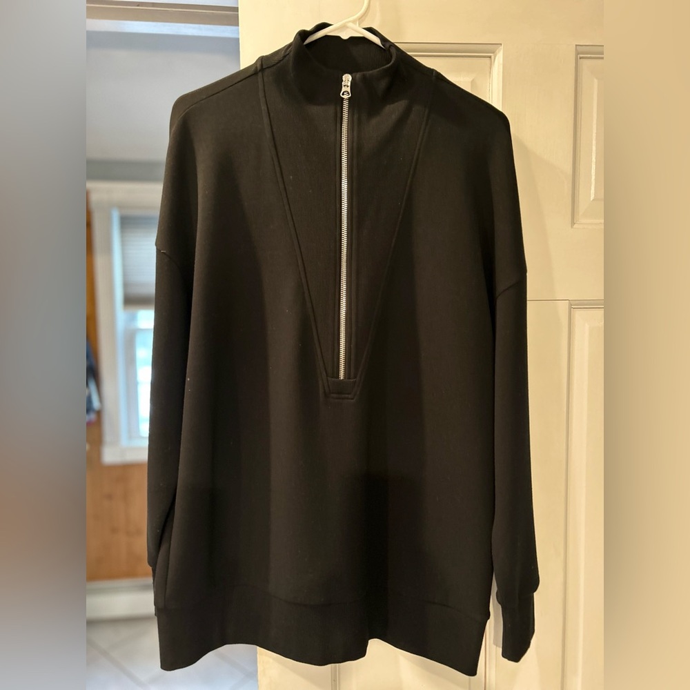 NWOT VARLEY Sweatshirt